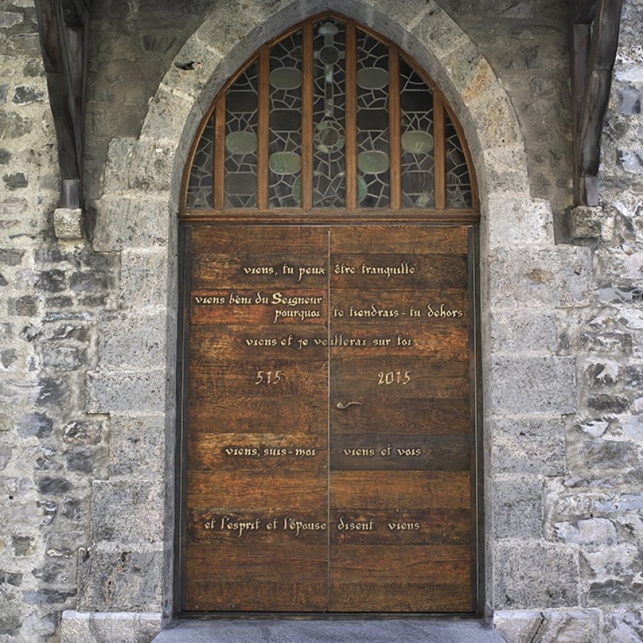 Abbaye de St-Maurice - La porte du Jubilé de la Basilique